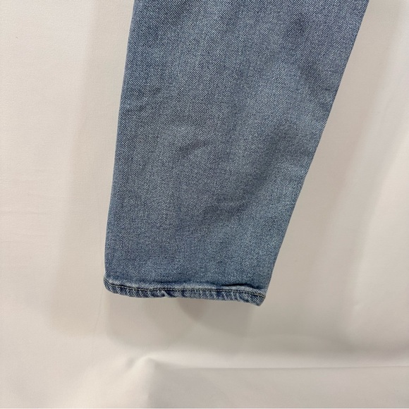 Urban Outfitters Girlfriend High-Rise Chop Jeans - Light Denim Blue, Size 29 - Picture 7 of 7